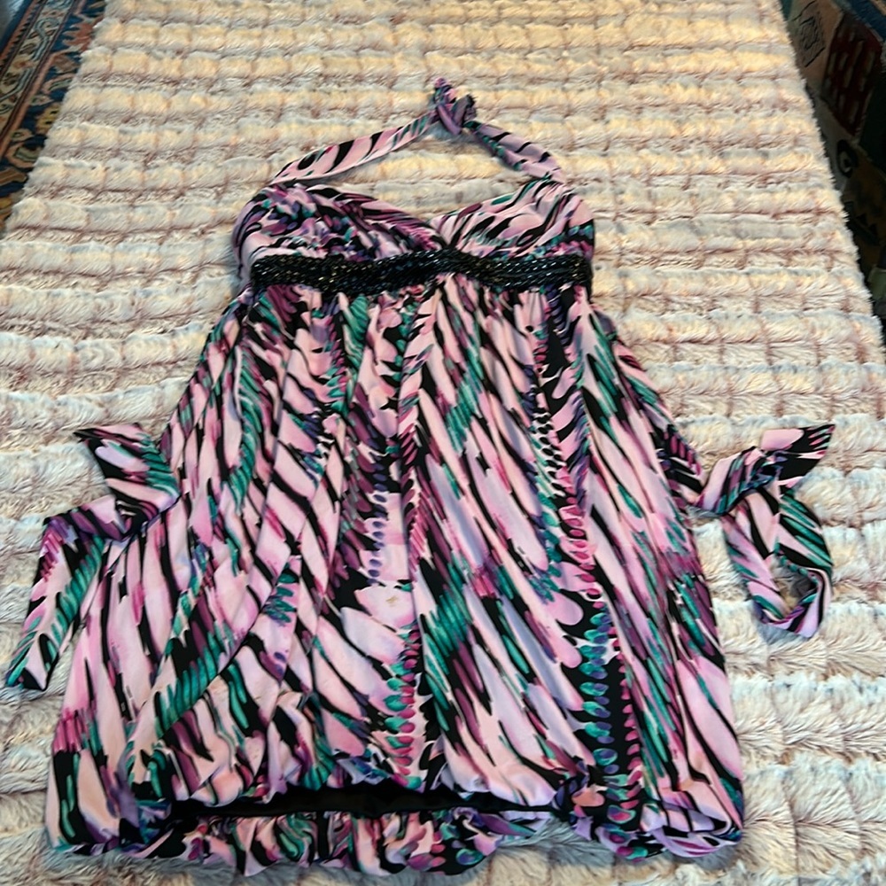City Studio Beautiful Short Dress Size Small
